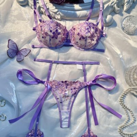 Set 3 piese lenjerie sexy din dantela cu model mov *2